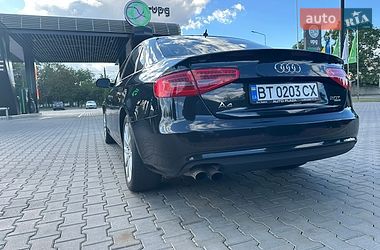Седан Audi A4 2013 в Одессе