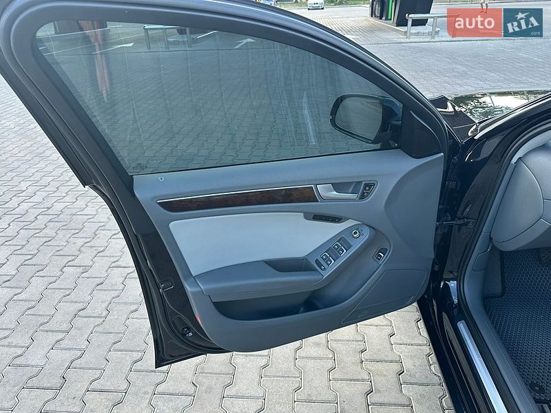 Седан Audi A4 2013 в Одессе