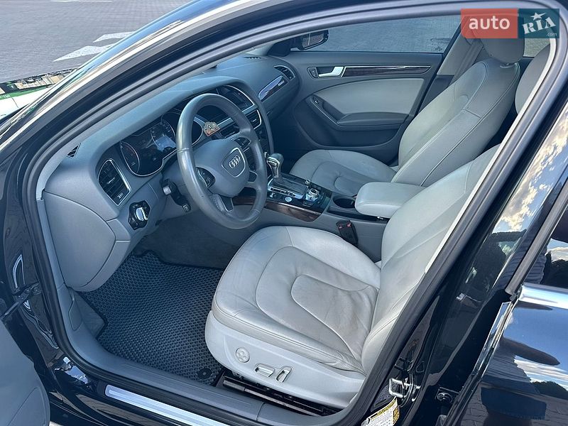 Седан Audi A4 2013 в Одессе