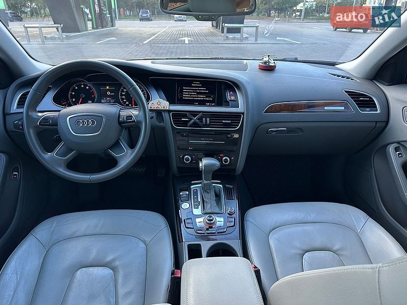 Седан Audi A4 2013 в Одессе