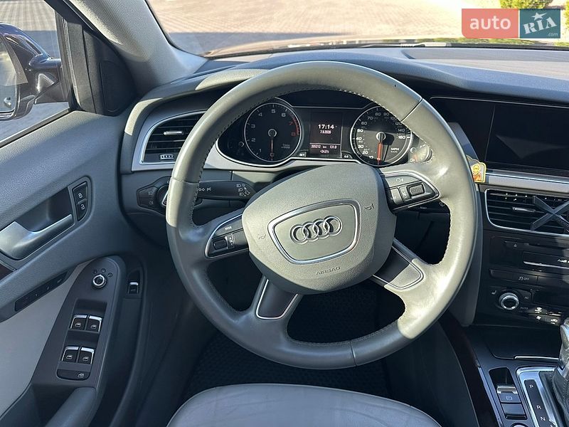 Седан Audi A4 2013 в Одессе