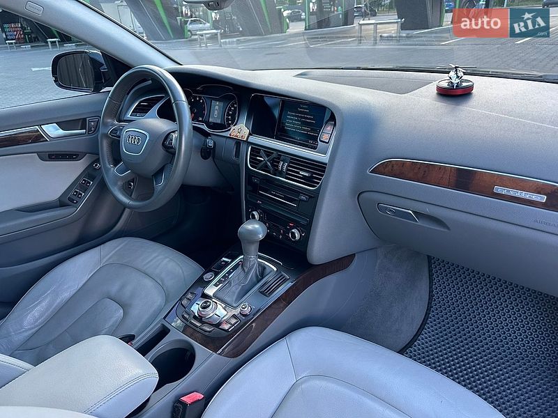 Седан Audi A4 2013 в Одессе
