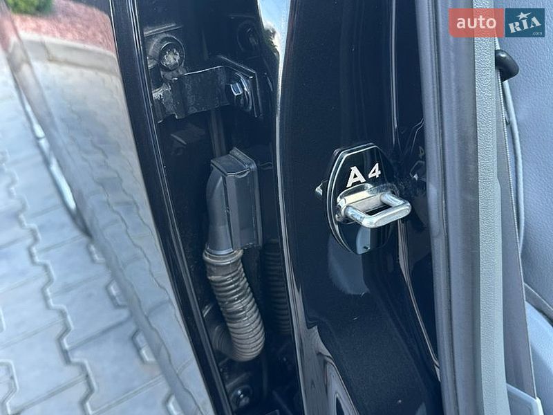 Седан Audi A4 2013 в Одессе