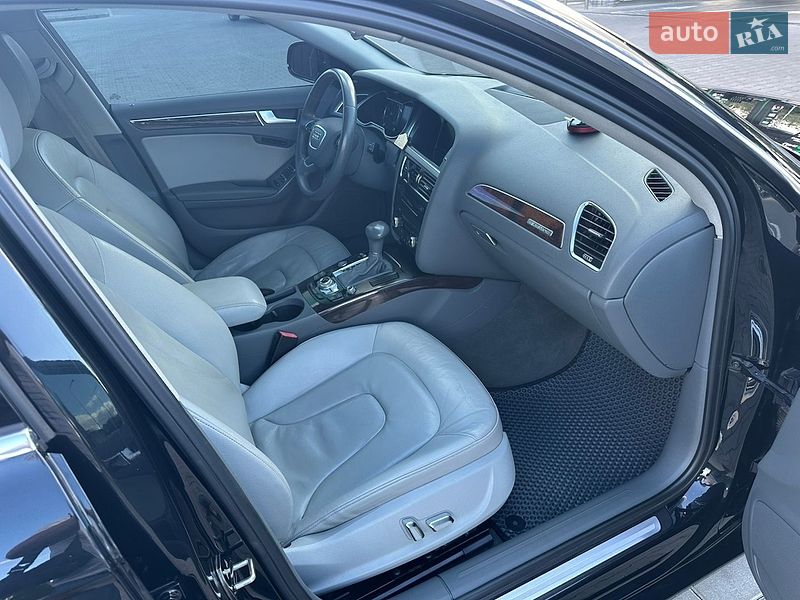 Седан Audi A4 2013 в Одессе