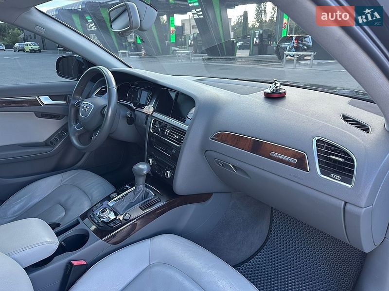 Седан Audi A4 2013 в Одессе