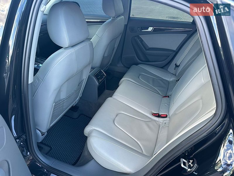 Седан Audi A4 2013 в Одессе