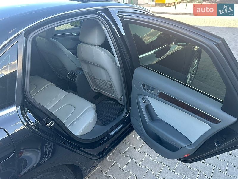 Седан Audi A4 2013 в Одессе