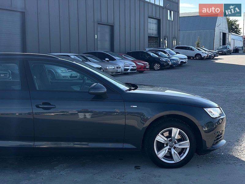 Универсал Audi A4 2017 в Львове
