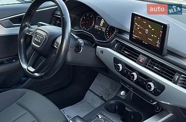 Универсал Audi A4 2017 в Львове