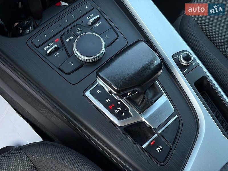 Универсал Audi A4 2017 в Львове