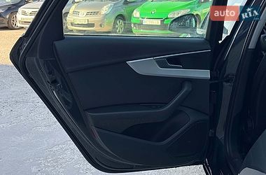 Универсал Audi A4 2017 в Львове