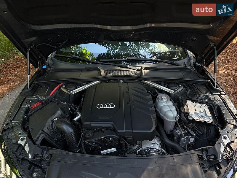 Седан Audi A4 2022 в Вінниці