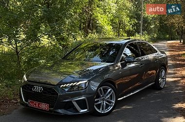 Седан Audi A4 2022 в Вінниці