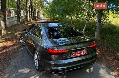 Седан Audi A4 2022 в Вінниці