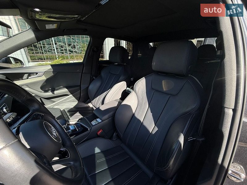 Седан Audi A4 2022 в Вінниці