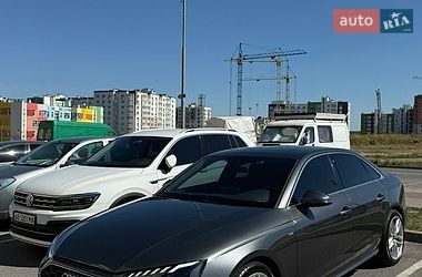 Седан Audi A4 2022 в Вінниці