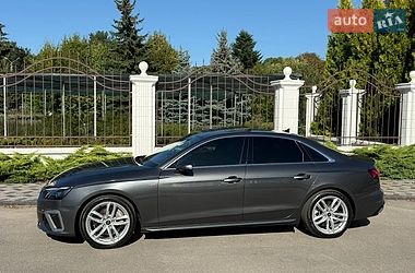 Седан Audi A4 2022 в Вінниці