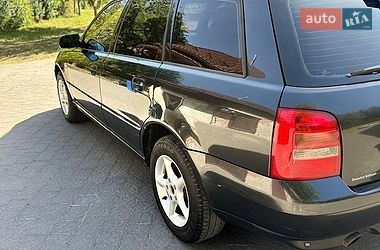 Универсал Audi A4 1999 в Кременце