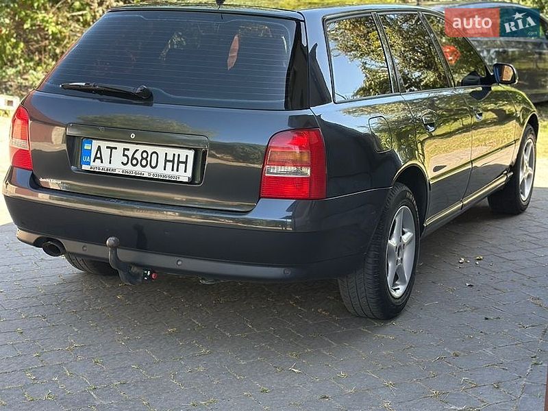 Универсал Audi A4 1999 в Кременце