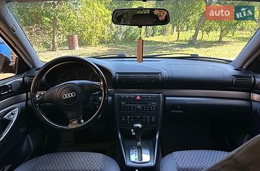 Универсал Audi A4 1999 в Кременце