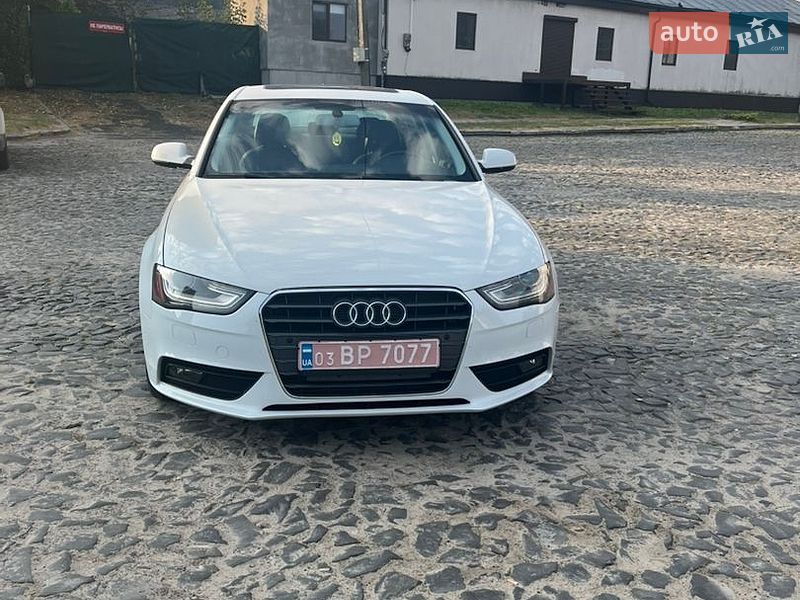 Седан Audi A4 2015 в Луцьку