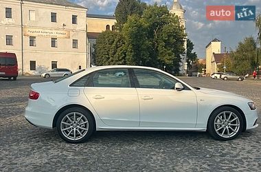 Седан Audi A4 2015 в Луцьку