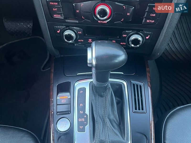 Седан Audi A4 2015 в Луцьку