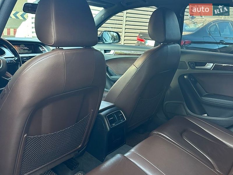 Седан Audi A4 2013 в Києві