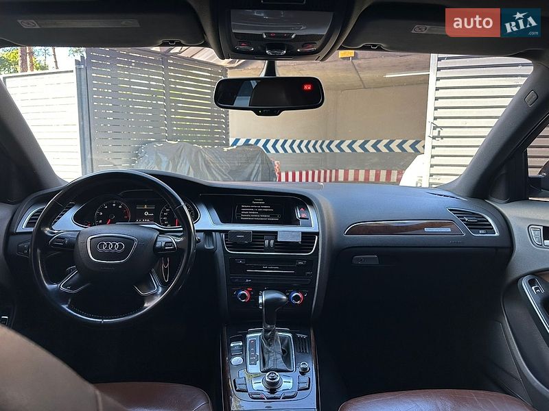 Седан Audi A4 2013 в Києві