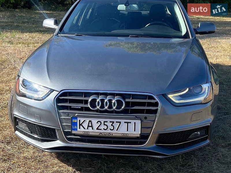 Седан Audi A4 2014 в Киеве
