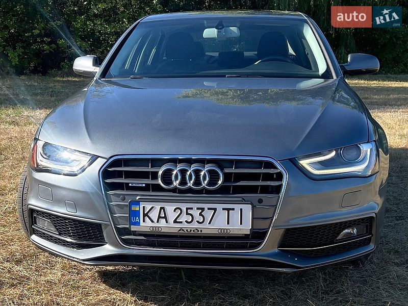 Седан Audi A4 2014 в Киеве