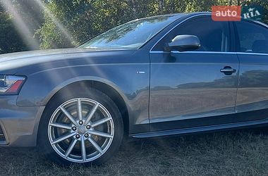 Седан Audi A4 2014 в Киеве