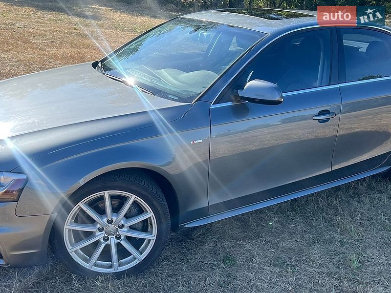 Седан Audi A4 2014 в Киеве