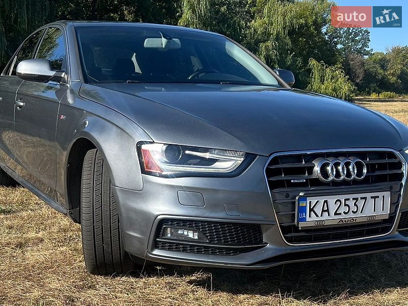 Седан Audi A4 2014 в Киеве