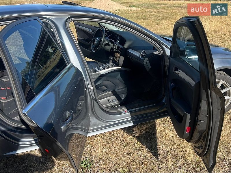 Седан Audi A4 2014 в Киеве