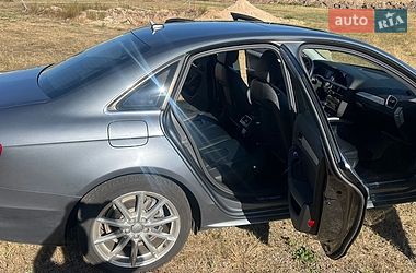 Седан Audi A4 2014 в Киеве