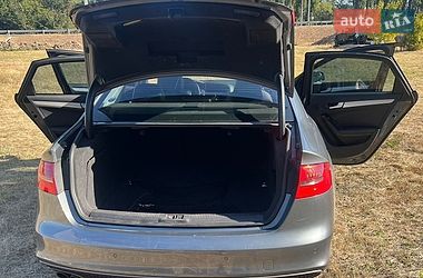 Седан Audi A4 2014 в Киеве