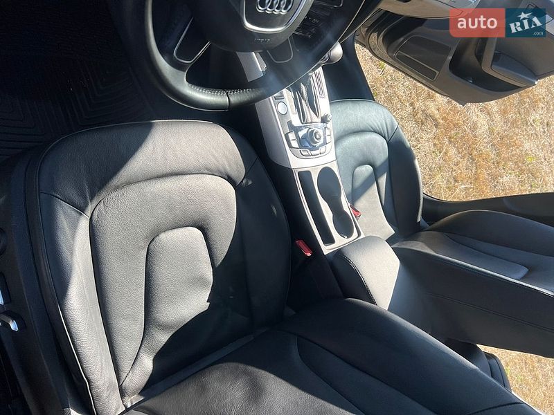 Седан Audi A4 2014 в Киеве