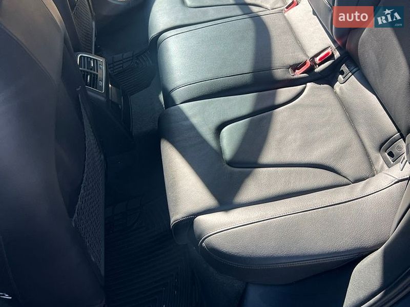 Седан Audi A4 2014 в Киеве