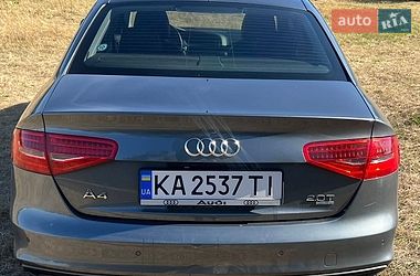 Седан Audi A4 2014 в Киеве