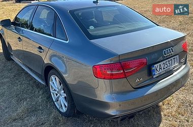 Седан Audi A4 2014 в Киеве
