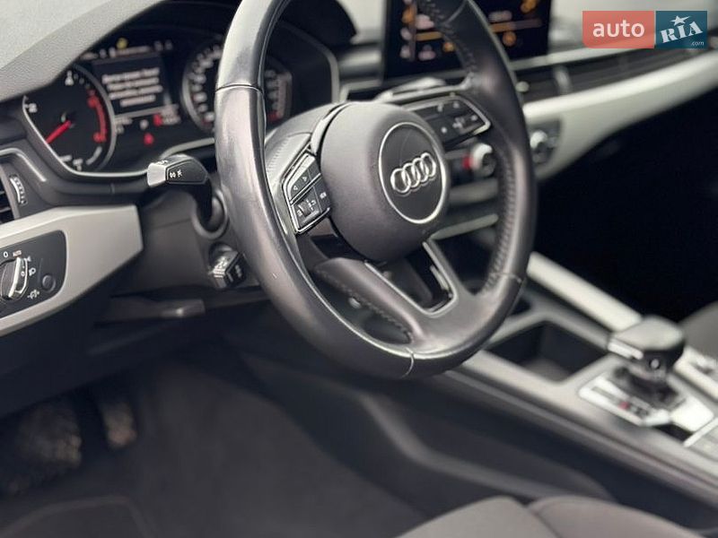 Универсал Audi A4 2020 в Старом Самборе