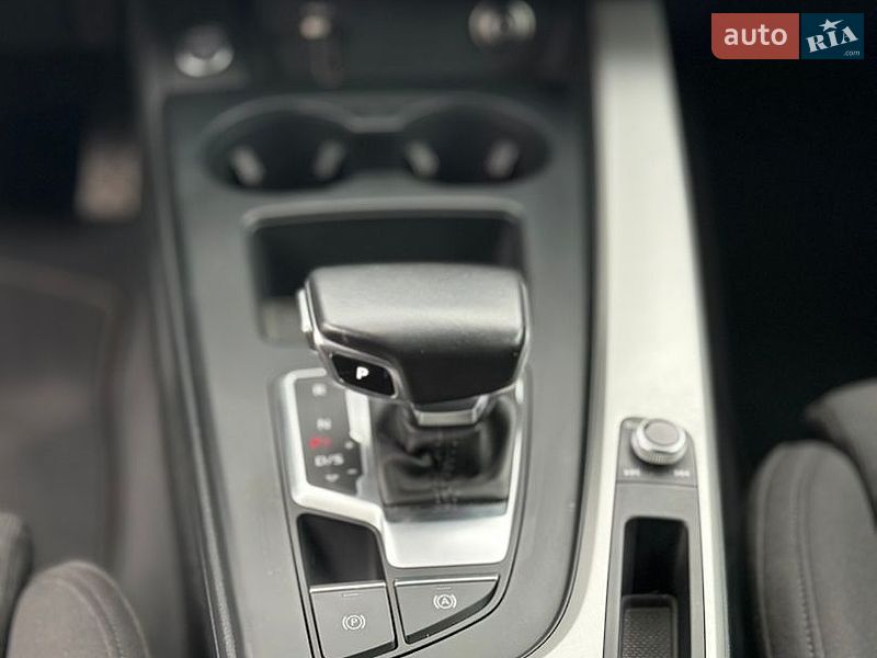 Универсал Audi A4 2020 в Старом Самборе