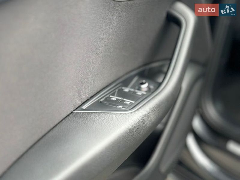 Универсал Audi A4 2020 в Старом Самборе