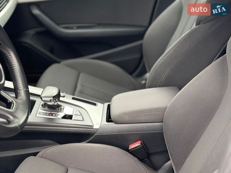 Универсал Audi A4 2020 в Старом Самборе