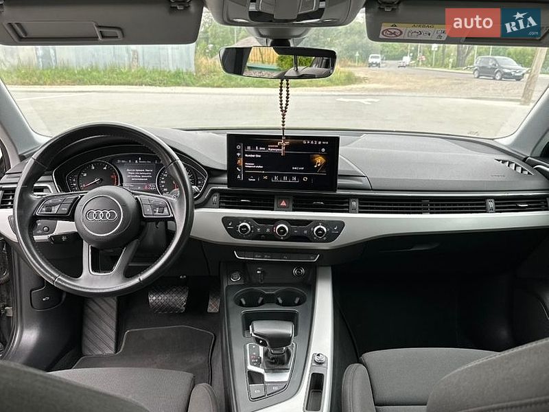 Универсал Audi A4 2020 в Старом Самборе