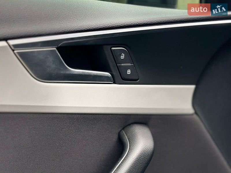 Универсал Audi A4 2020 в Старом Самборе