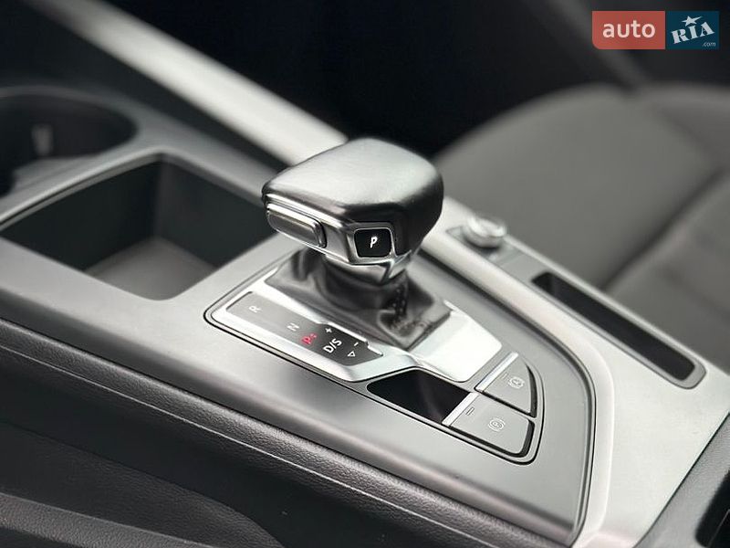 Универсал Audi A4 2020 в Старом Самборе