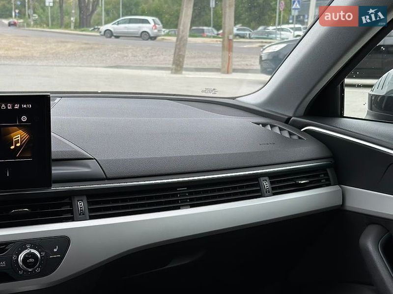 Универсал Audi A4 2020 в Старом Самборе