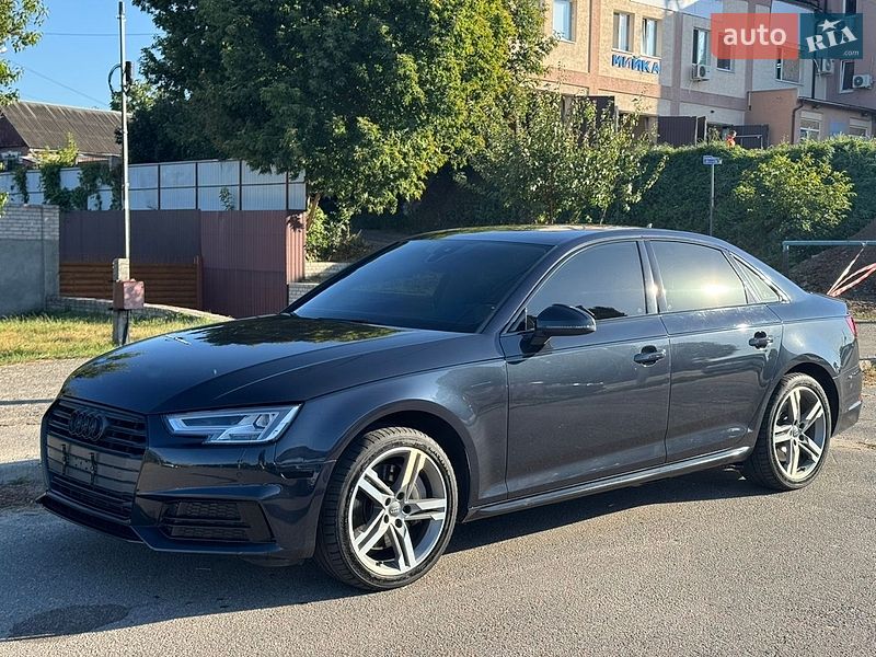 Седан Audi A4 2017 в Харкові
